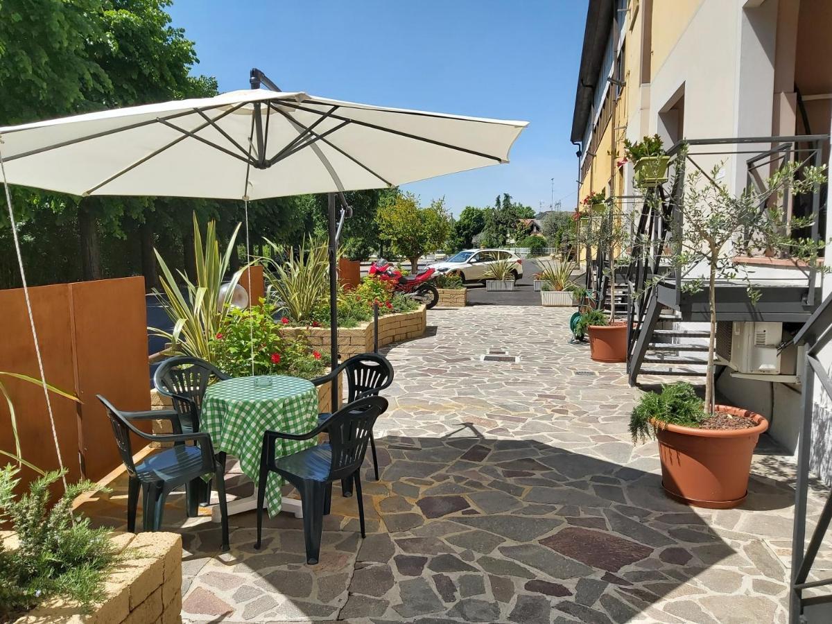 Hotel La Passeggiata Desenzano del Garda Eksteriør billede