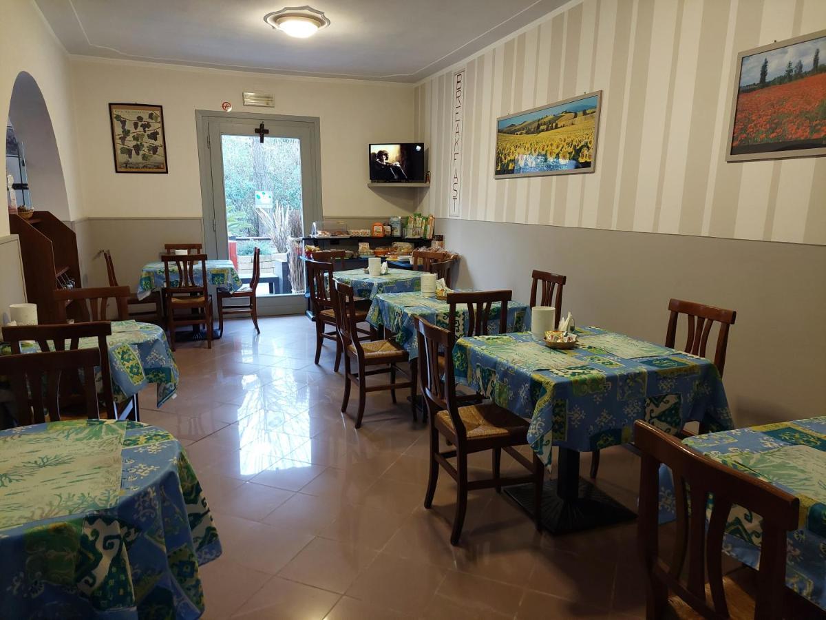 Hotel La Passeggiata Desenzano del Garda Eksteriør billede