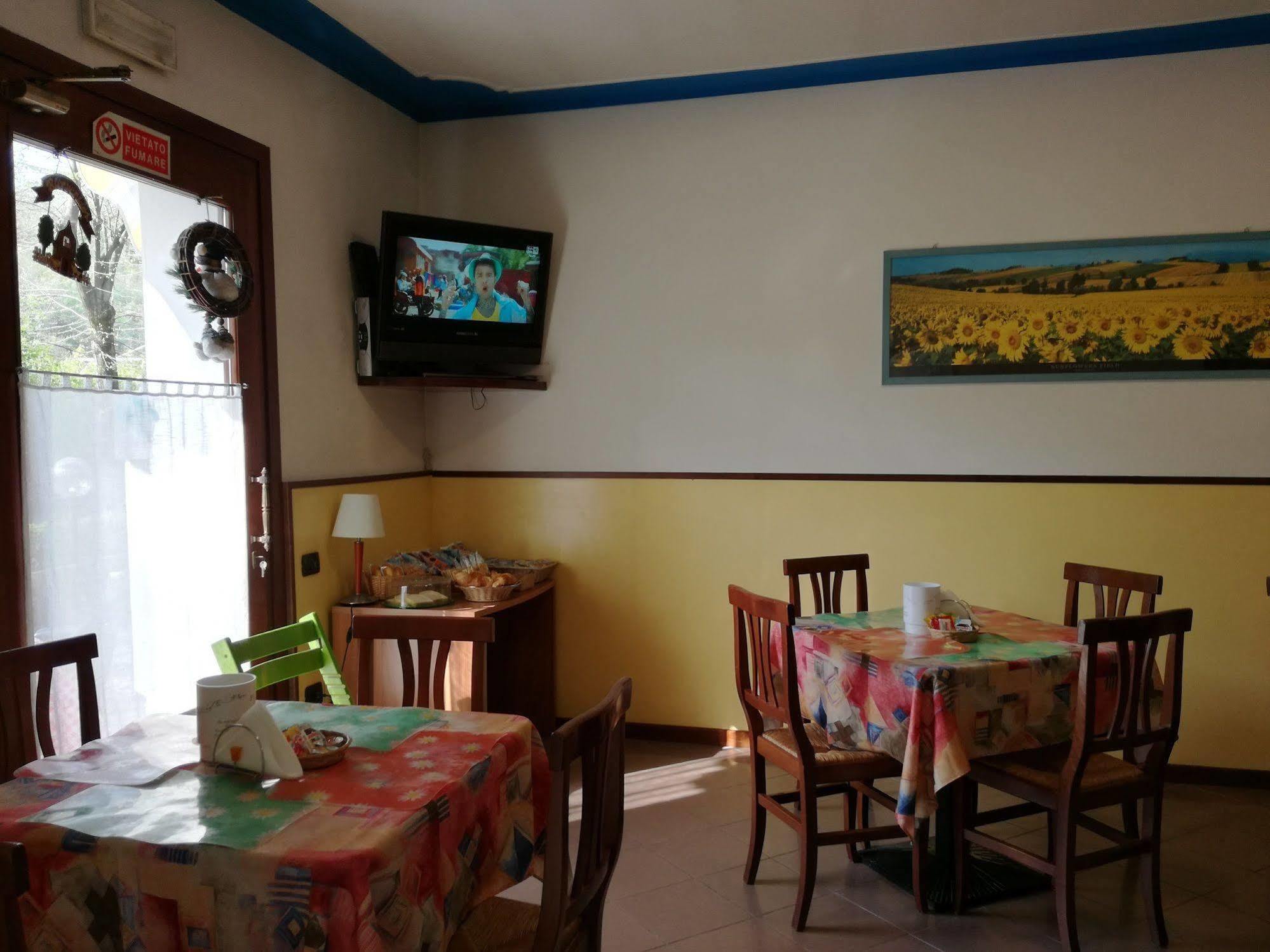 Hotel La Passeggiata Desenzano del Garda Eksteriør billede