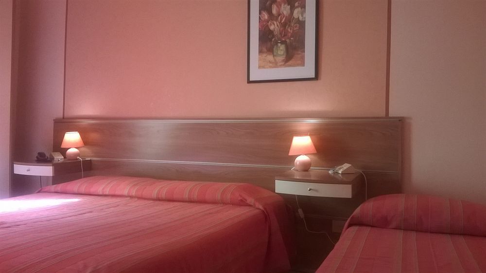 Hotel La Passeggiata Desenzano del Garda Eksteriør billede